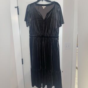 Velvet Black Midi Dress